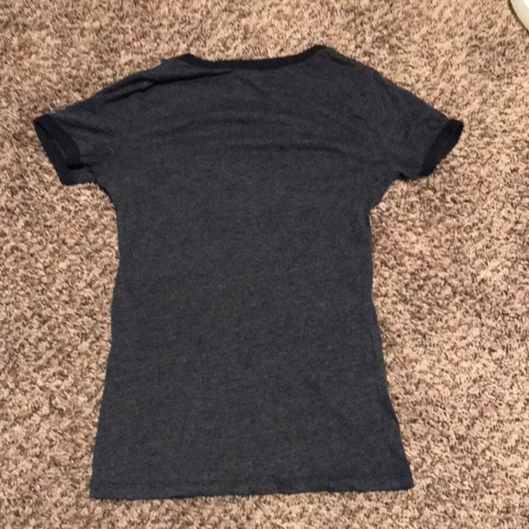 Hollister Top - Picture 2 of 3